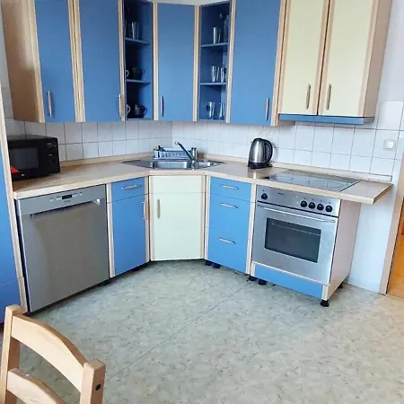 5 Bett Monteurwohnung In Schoenebeck, Pfaennerstrasse 6a Apartamento *